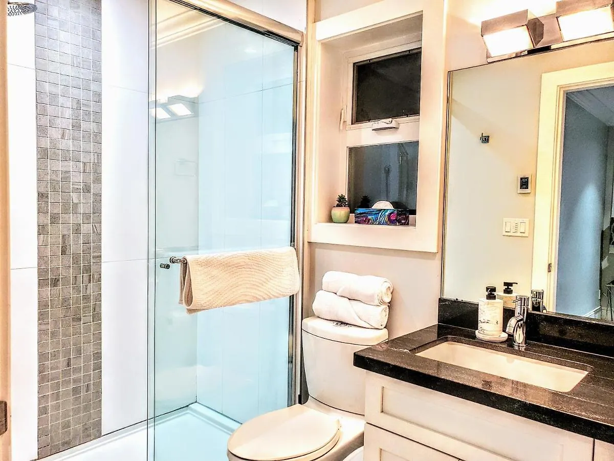 Holiday home New Urban Modern Main Street House Villa Vancouver Canada