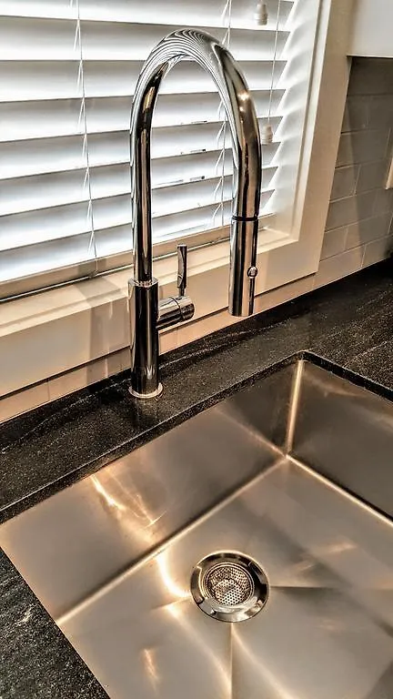 Holiday home New Urban Modern Main Street House Villa Vancouver